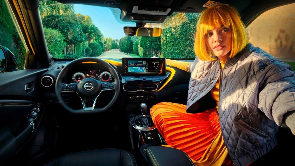 <br />
<b>Warning</b>:  Undefined property: stdClass::$alt_tag in <b>/home/emilfreycentar/public_html/inc/inc-vehicle.php</b> on line <b>90</b><br />
